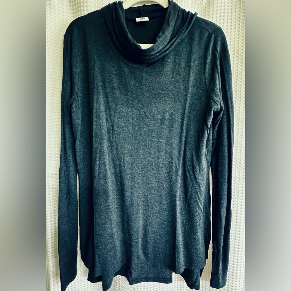 Navy Blue Tunic *with thumb holes *